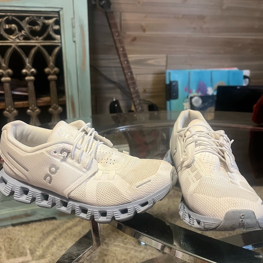 On Women's Cream Sneakers